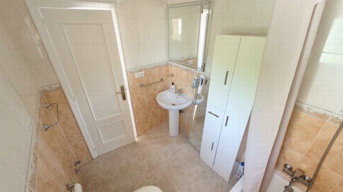 Image No.33-3 Bed Villa for sale