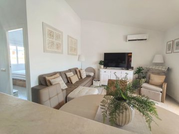 78657lomasgolfvillamartintopfloorapartment7
