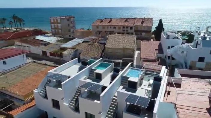 Image No.2-3 Bed Townhouse for sale