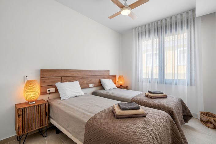 Image No.27-3 Bed House for sale
