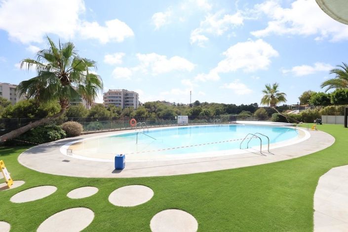 Image No.20-2 Bed Apartment for sale