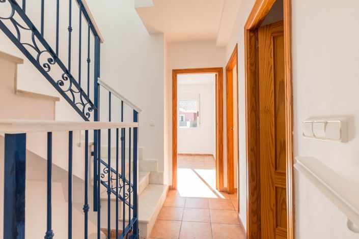 Image No.29-3 Bed Townhouse for sale