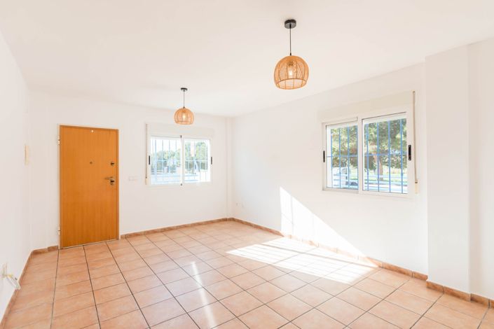 Image No.3-3 Bed Townhouse for sale