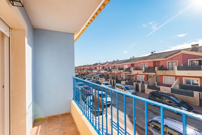 Image No.44-3 Bed Townhouse for sale