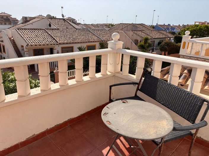 Image No.10-2 Bed Property for sale