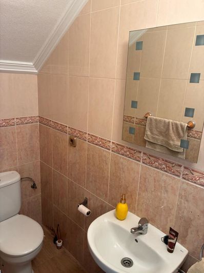 Image No.18-2 Bed Property for sale