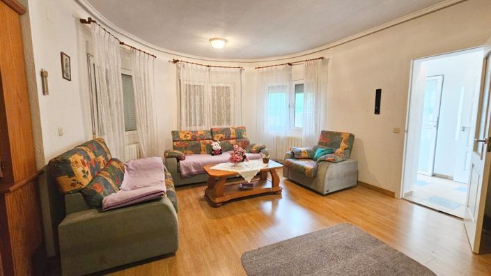 Image No.4-Villa de 8 chambres à vendre à Los Alcázares