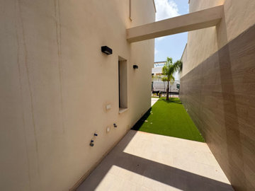 propertyattachment1aif2yw33x20260811093127