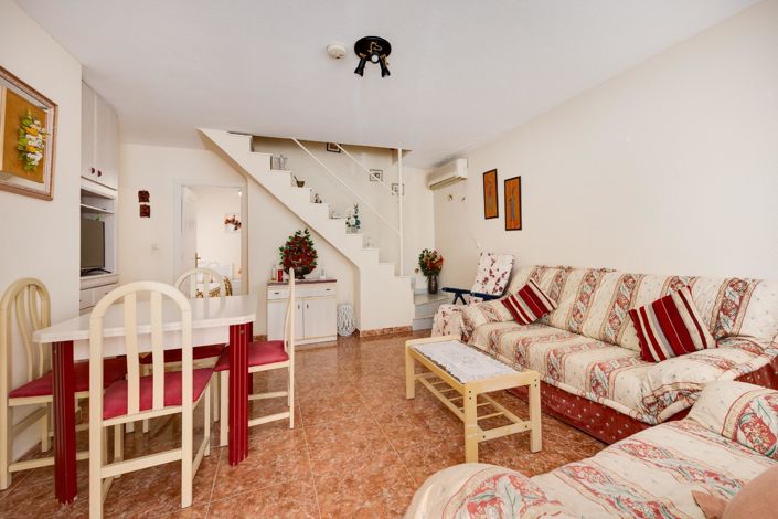 Image No.2-Villa de 3 chambres à vendre à Torrevieja