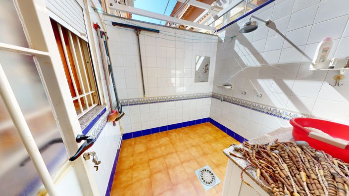 Image No.17-3 Bed Townhouse for sale