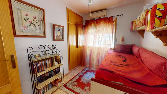 Image No.21-3 Bed Townhouse for sale