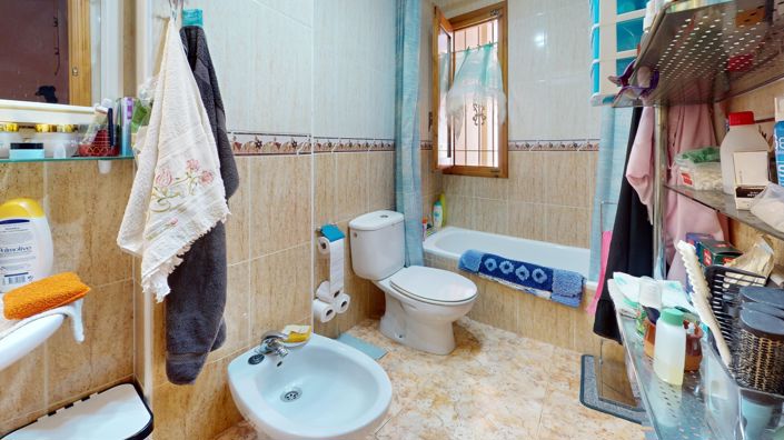 Image No.23-3 Bed Townhouse for sale