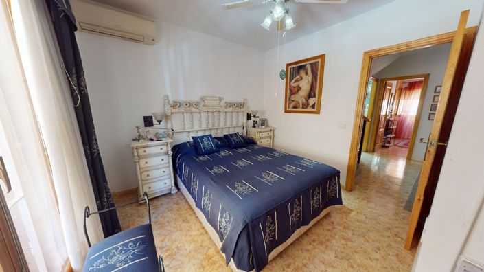 Image No.26-3 Bed Townhouse for sale