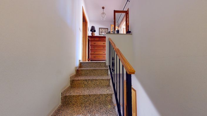 Image No.28-3 Bed Townhouse for sale