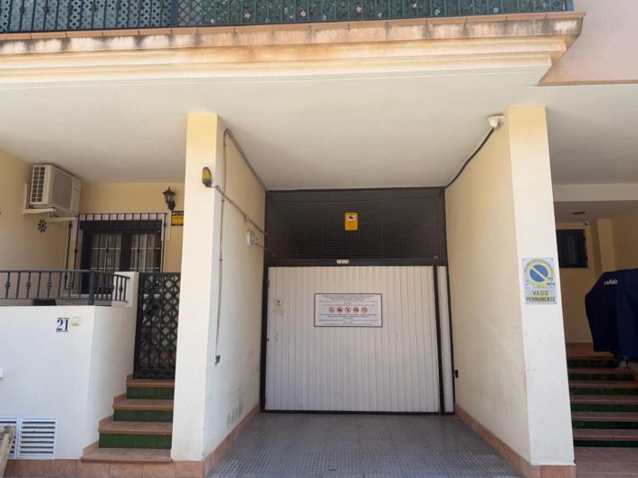Image No.38-3 Bed Townhouse for sale