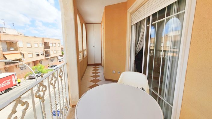 Image No.23-3 Bed Townhouse for sale