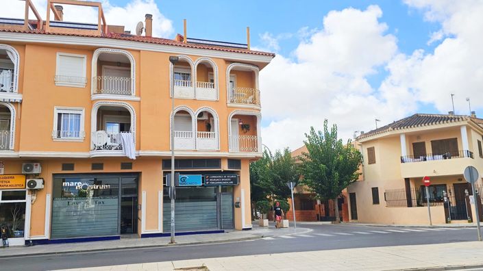 Image No.43-3 Bed Townhouse for sale