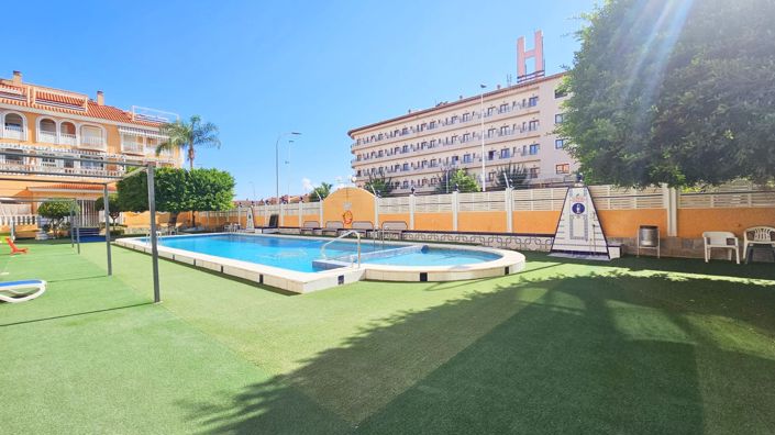 Image No.44-3 Bed Townhouse for sale