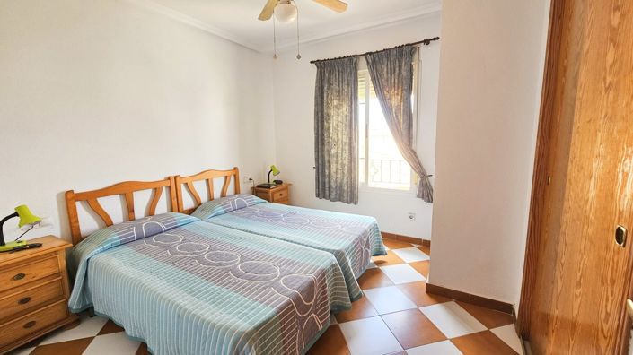 Image No.7-3 Bed Townhouse for sale