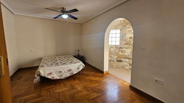 Image No.28-Villa de 6 chambres à vendre à Los Alcázares