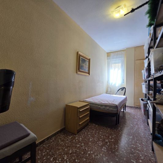 Image No.28-4 Bed Apartment for sale