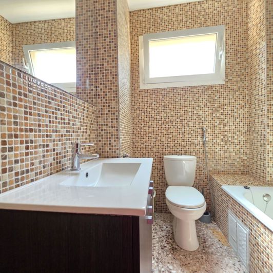 Image No.38-4 Bed Apartment for sale