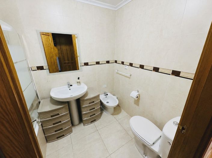 Image No.11-2 Bed Bungalow for sale