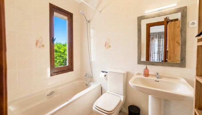 Image No.15-3 Bed Villa for sale