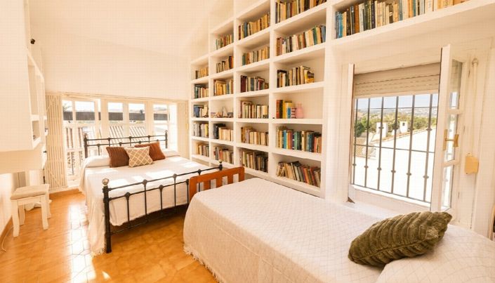 Image No.18-3 Bed Villa for sale