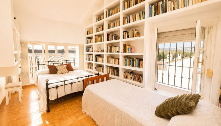Image No.26-3 Bed House for sale