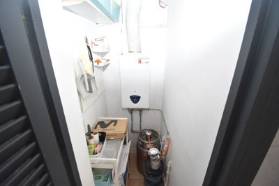 11-20939a0134ad724a8cb2a801094d15a4