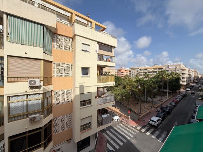 Image No.26-2 Bed Apartment for sale