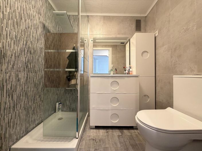 Image No.36-2 Bed Apartment for sale