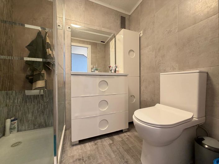 Image No.37-2 Bed Apartment for sale