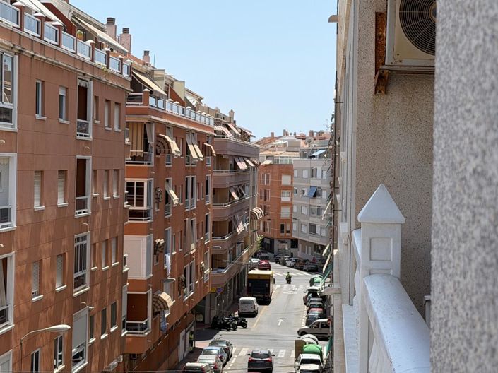 Image No.28-2 Bed Apartment for sale
