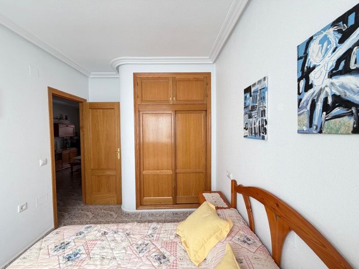 Image No.33-2 Bed Apartment for sale