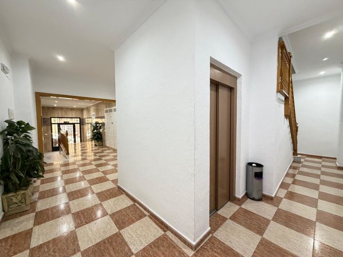 Image No.50-2 Bed Apartment for sale