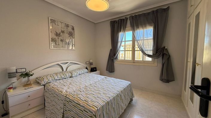 Image No.12-2 Bed Bungalow for sale