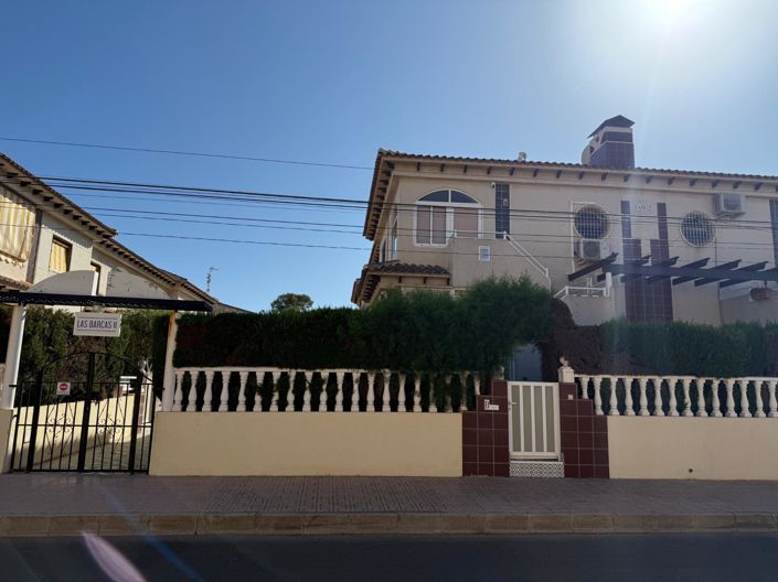 Image No.18-2 Bed Bungalow for sale