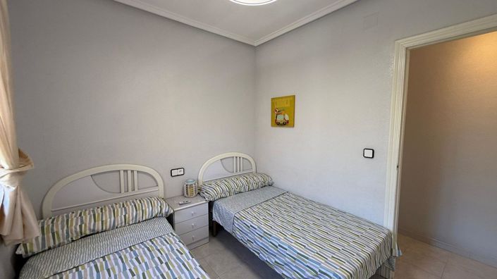 Image No.24-2 Bed Bungalow for sale