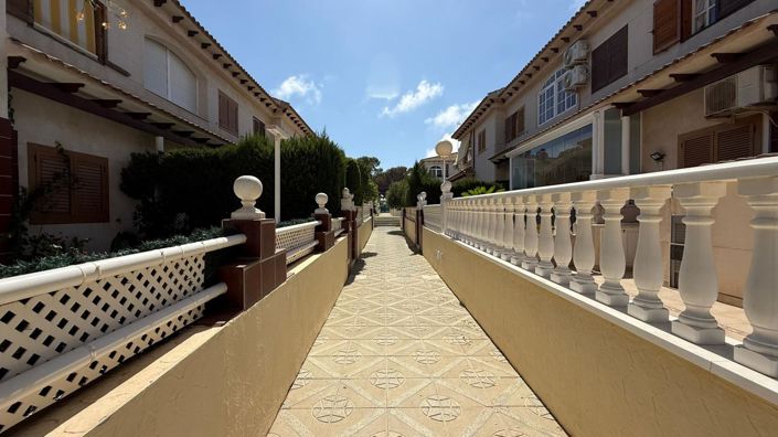 Image No.37-2 Bed Bungalow for sale