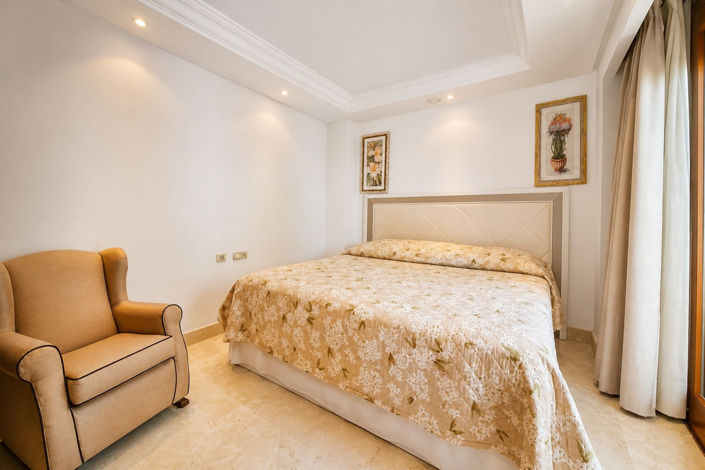 Image No.10-3 Bed Apartment for sale