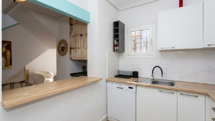 Image No.17-3 Bed Apartment for sale