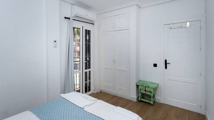 Image No.21-3 Bed Apartment for sale