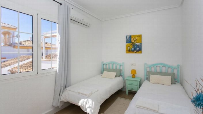 Image No.22-3 Bed Apartment for sale