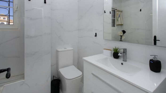 Image No.37-3 Bed Apartment for sale