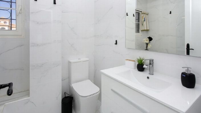 Image No.37-3 Bed Apartment for sale