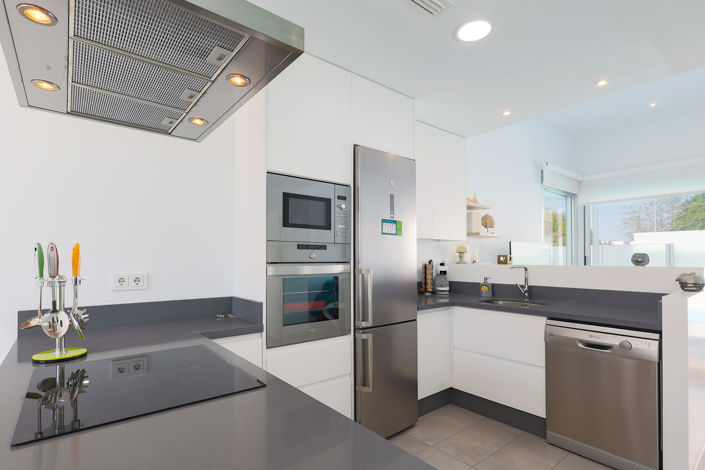 Image No.10-3 Bed House for sale