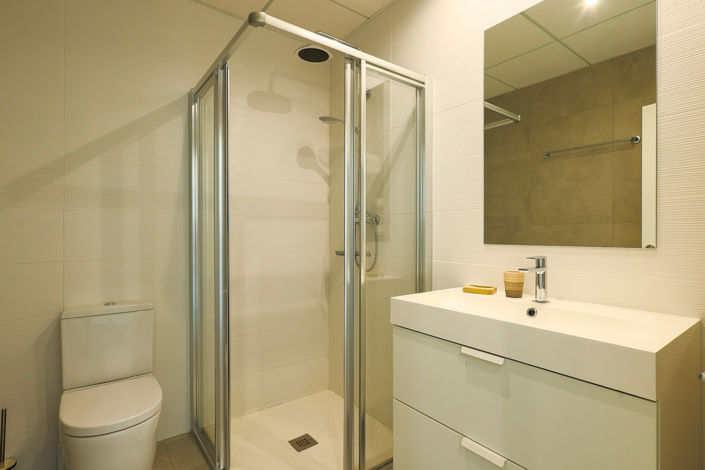 Image No.26-3 Bed House for sale
