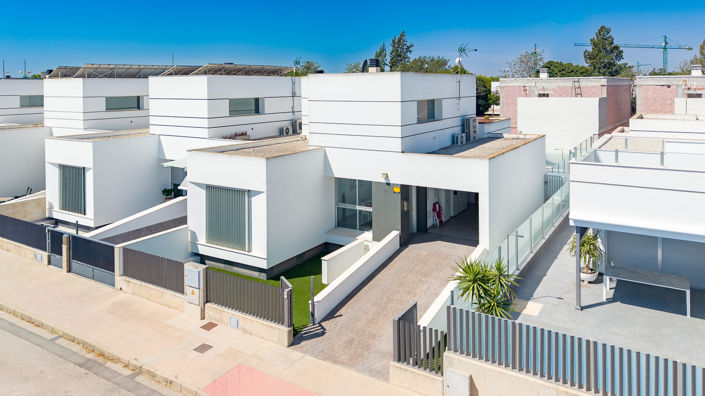 Image No.37-3 Bed House for sale